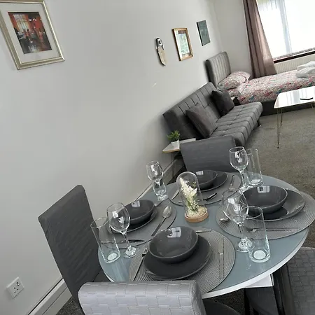 Lovely 3 Bedroom House Close To City Centre Peterlee Exterior photo