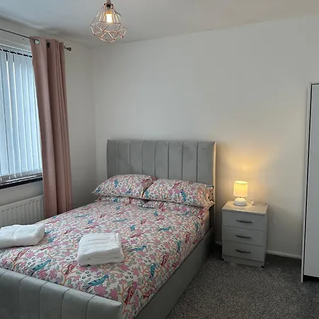 Lovely 3 Bedroom House Close To City Centre Peterlee Exterior photo