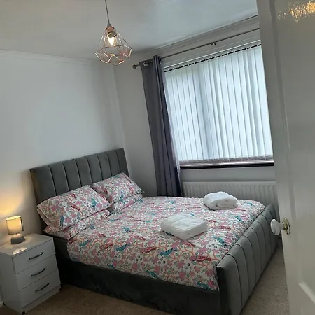 Lovely 3 Bedroom House Close To City Centre Peterlee Exterior photo
