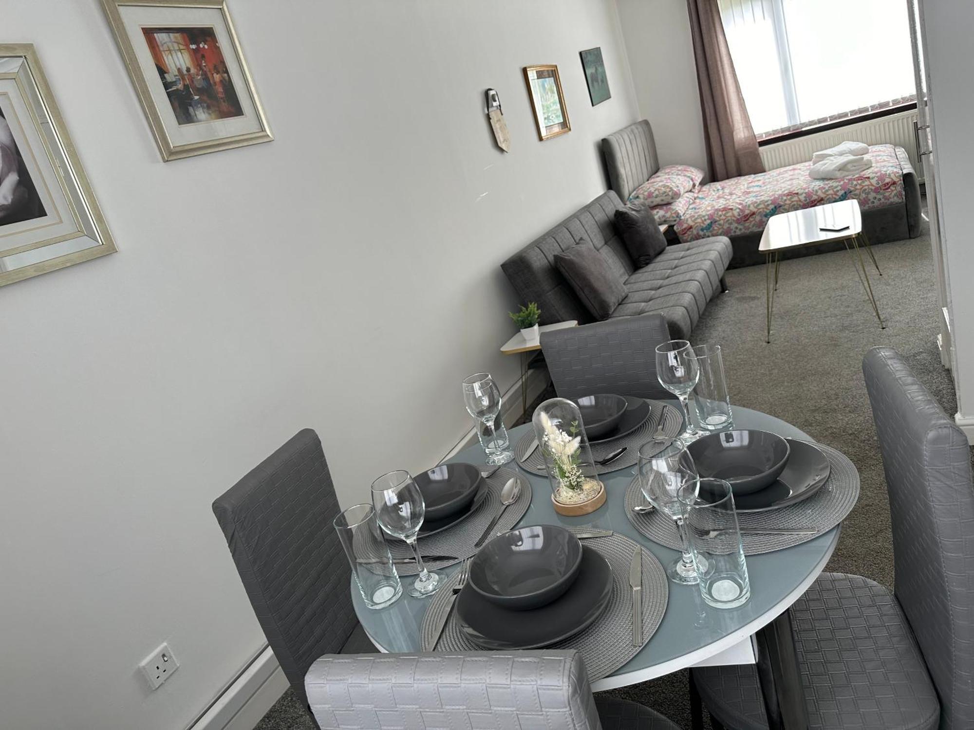 Lovely 3 Bedroom House Close To Centre Holiday home